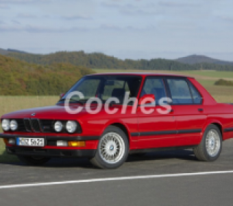 BMW M5  1985