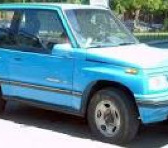 Chevrolet Tracker  2001