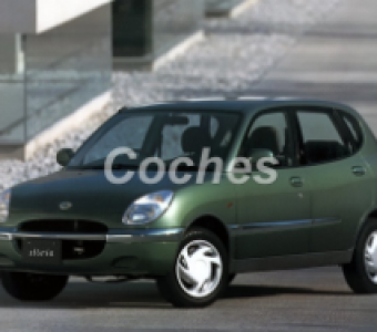 Daihatsu Storia  1998