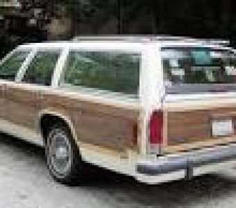 Ford LTD Country Squire  1974