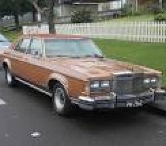 Lincoln Versailles  1977