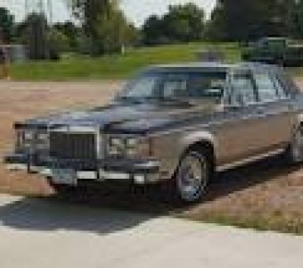 Lincoln Versailles  1979