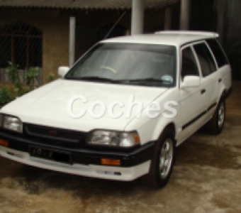 Mazda Familia  1989