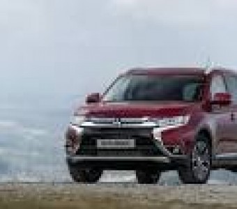 Mitsubishi Outlander  2015