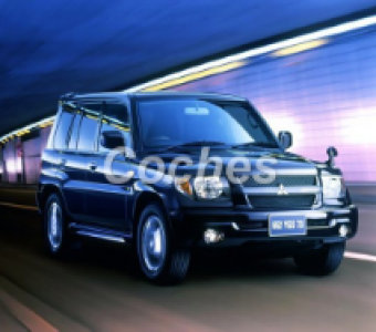 Mitsubishi Pajero iO  1998