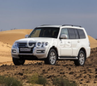 Mitsubishi Pajero  2014