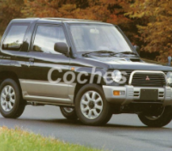 Mitsubishi Pajero Junior  1995