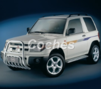 Mitsubishi Pajero Pinin  2000
