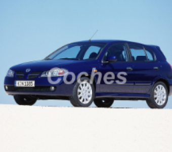 Nissan Almera  2002