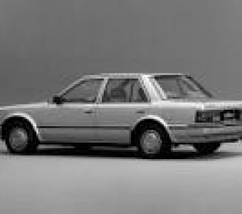 Nissan Bluebird  1989