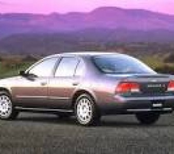 Nissan Maxima  1995