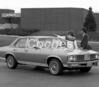 Pontiac Phoenix  1977