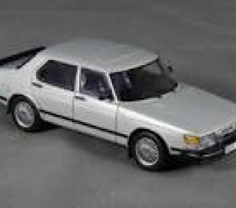 Saab 900  1985