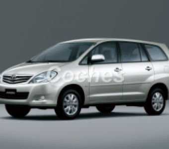 Toyota Innova  2004