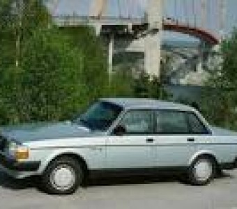 Volvo 240 Series  1983