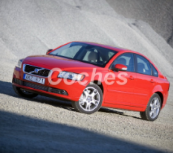 Volvo S40  2010