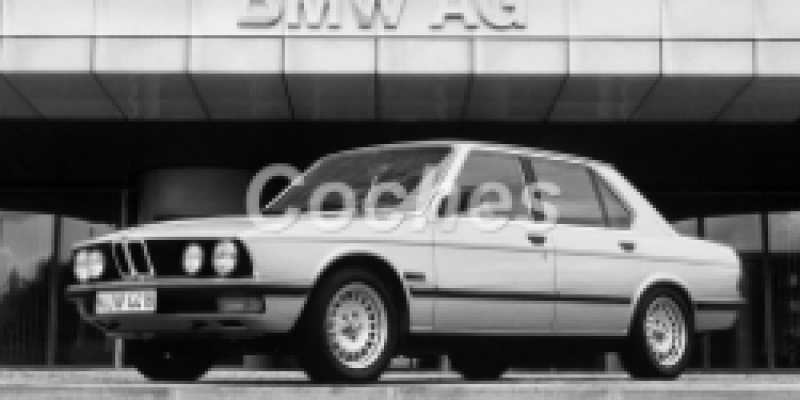 BMW Serie 5 1987 Sedan II (E28) 535i 3.4 MANUAL (185 CV)