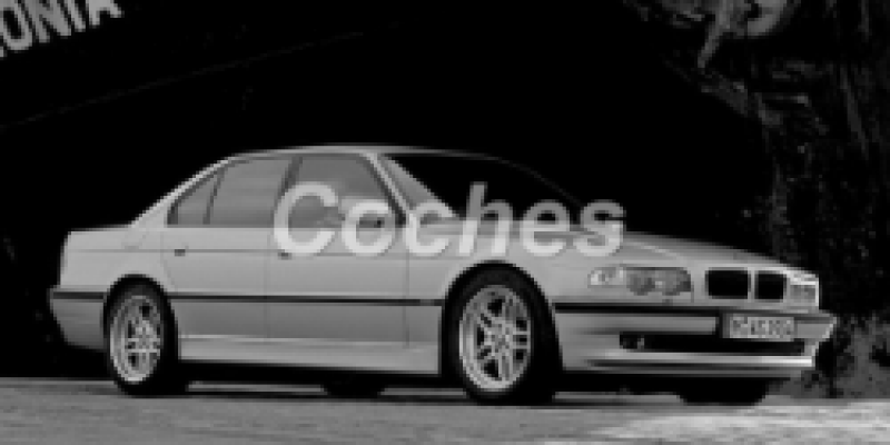 BMW Serie 7 1999 Sedan III (E38) Restyling 725d 2.5d MANUAL (143 CV)