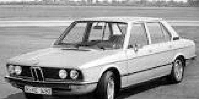 BMW Serie 5 1976 Sedan I (E12) Restyling 528 2.8 AUTOMATICO (170 CV)