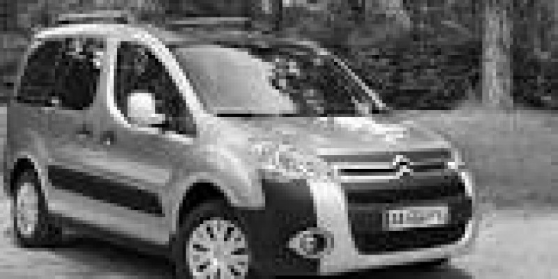 Citroen Berlingo 2022 MPV II Restyling 2 1.6d MANUAL (90 CV)