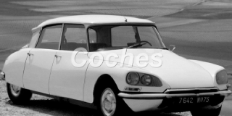 Citroen DS 1972 Sedan I Restyling 2 2.4 MANUAL (141 CV)