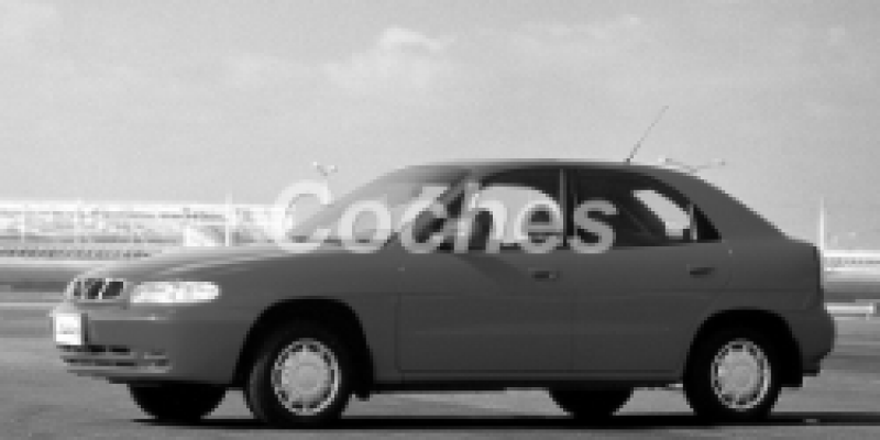 Daewoo Nubira 2000 Hatchback 5-Puertas I 2.0 AUTOMATICO (133 CV)