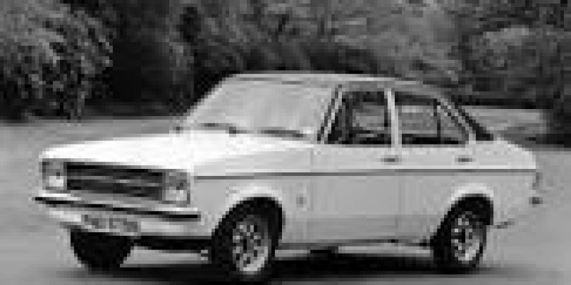 Ford Escort 1980 Sedan II 1.3 MANUAL (60 CV)
