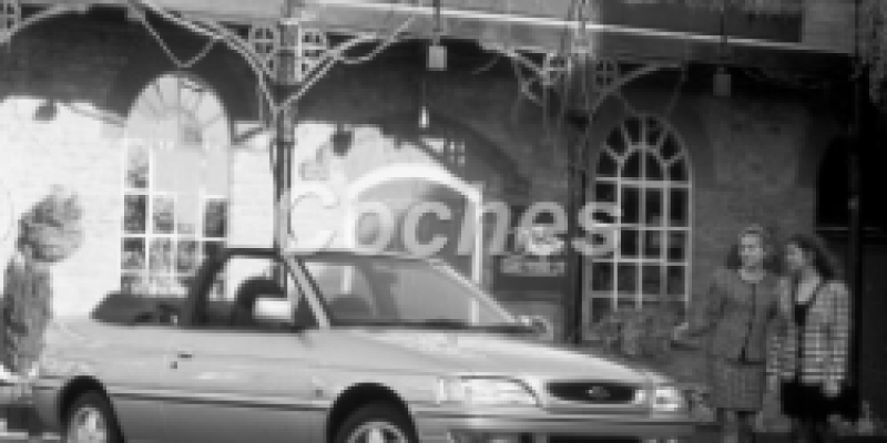 Ford Escort 1993 Cabriolet V Restyling 1 1.4 MANUAL (73 CV)