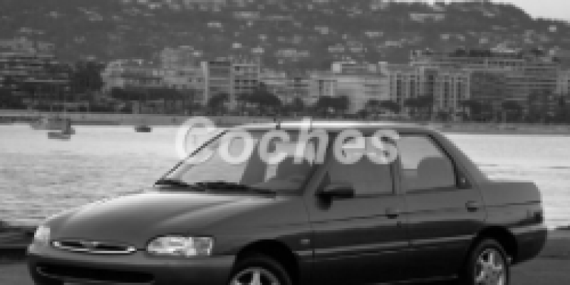 Ford Escort 1995 Sedan V Restyling 2 1.8 MANUAL (115 CV)