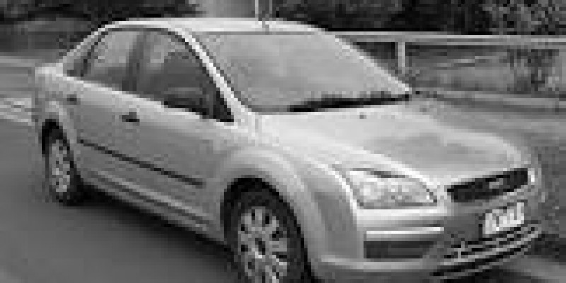 Ford Focus 2005 Sedan I Restyling (North America) 2.3 AUTOMATICO (145 CV)