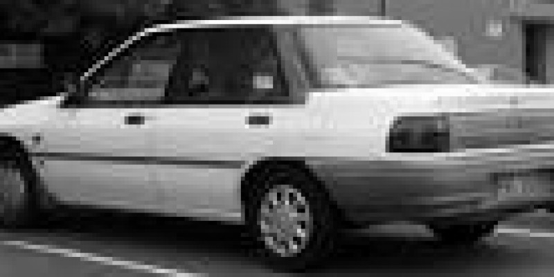 Ford Laser 1991 Sedan III 1.3 AUTOMATICO (79 CV)