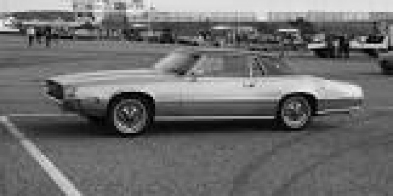Ford Thunderbird 1968 Sedan Hardtop V 7.0 AUTOMATICO (365 CV)