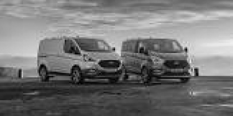 Ford Tourneo Custom 2018 Minivan I Restyling SWB 2.0d AUTOMATICO (130 CV)