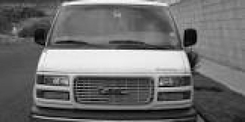 GMC Savana 2002 Minivan I 6.5d AUTOMATICO (195 CV)
