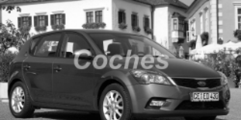 Kia Cee'd 2011 Hatchback 5-Puertas I Restyling 1.6d MANUAL (128 CV)