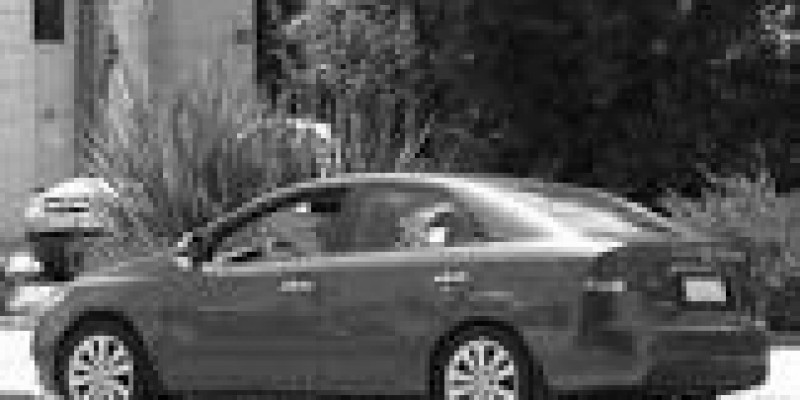 Kia Cerato 2012 Sedan II 6-speed 1.6 MANUAL (126 CV)