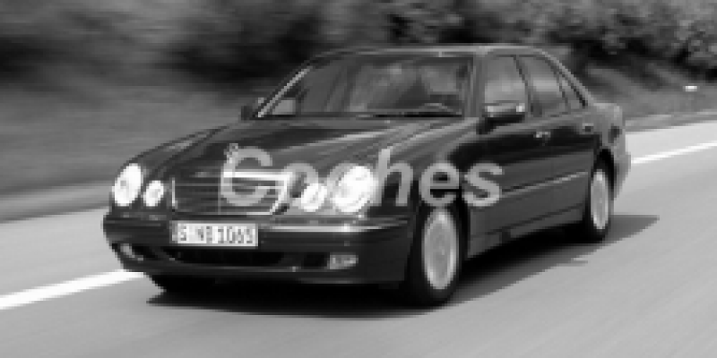 Mercedes-Benz E-klasse 2001 Sedan II (W210, S210) Restyling 270 2.7d MANUAL (170 CV)