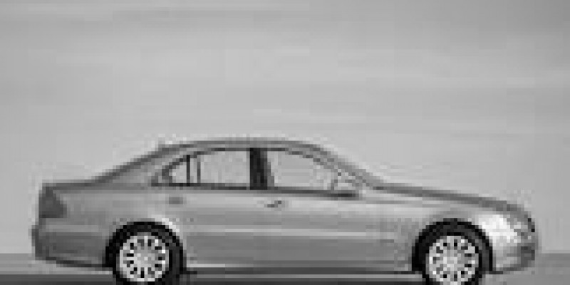 Mercedes-Benz E-klasse 2003 Sedan III (W211, S211) 200 2.2d AUTOMATICO (102 CV)