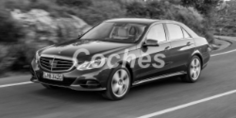 Mercedes-Benz E-klasse 2013 Sedan IV (W212, S212, C207) Restyling 200 NGT 2.0 AUTOMATICO (156 CV)