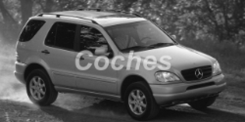 Mercedes-Benz M-klasse 1997 SUV 5-Puertas I (W163) 230 2.3 MANUAL (150 CV) 4WD