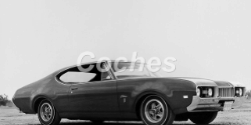 Oldsmobile Cutlass 1968 Coupe III 5.7 AUTOMATICO (325 CV)