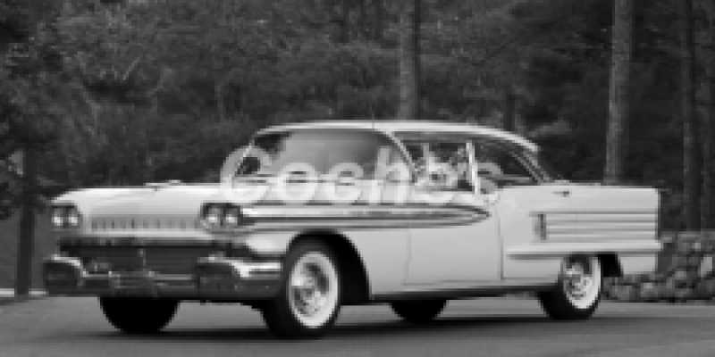 Oldsmobile Eighty-Eight 1958 Sedan III 6.1 MANUAL (312 CV)