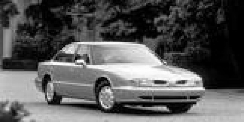 Oldsmobile Eighty-Eight 1997 Sedan X 3.8 AUTOMATICO (208 CV)