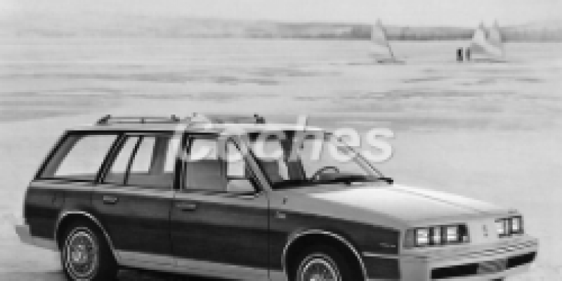 Oldsmobile Firenza 1985 Wagon 5-Puertas I 1.8 MANUAL (84 CV)