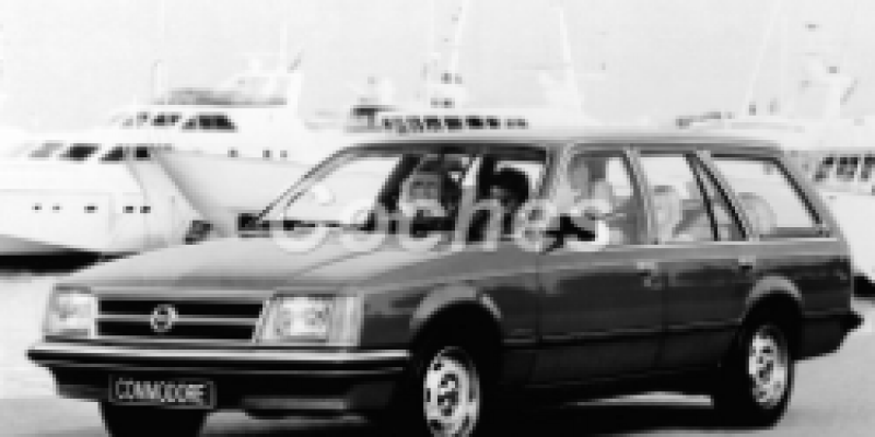 Opel Commodore 1982 Wagon 5-Puertas C 2.5 MANUAL (115 CV)