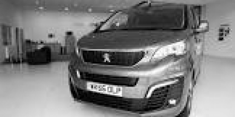 Peugeot Expert 2016 Minivan III 1.6d MANUAL (115 CV)
