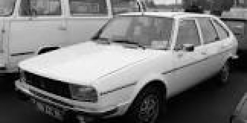 Renault 20 1982 Hatchback 5-Puertas 20 2.0 AUTOMATICO (103 CV)