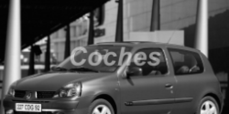 Renault Clio 2003 Hatchback 3-Puertas II Restyling 1.4 MANUAL (98 CV)