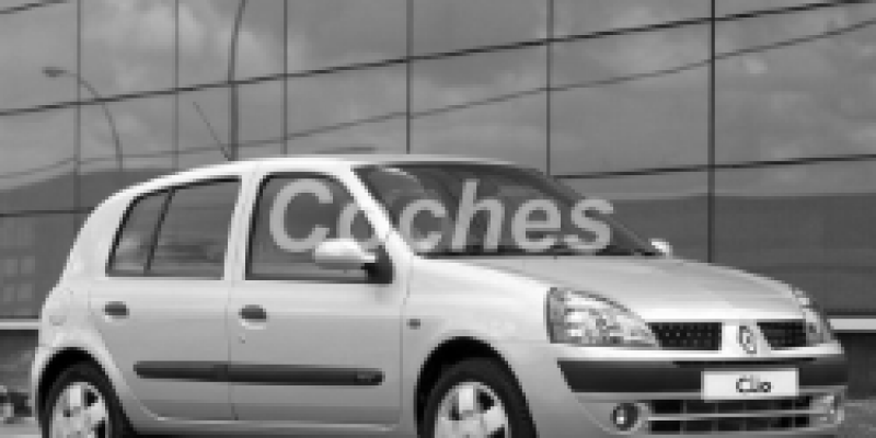 Renault Clio 2001 Hatchback 5-Puertas II Restyling 1.2 MANUAL (58 CV)