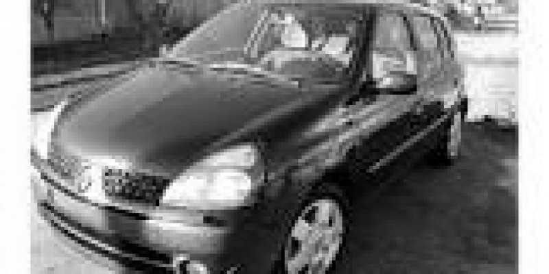 Renault Clio 2000 Sedan II 1.4 MANUAL (98 CV)